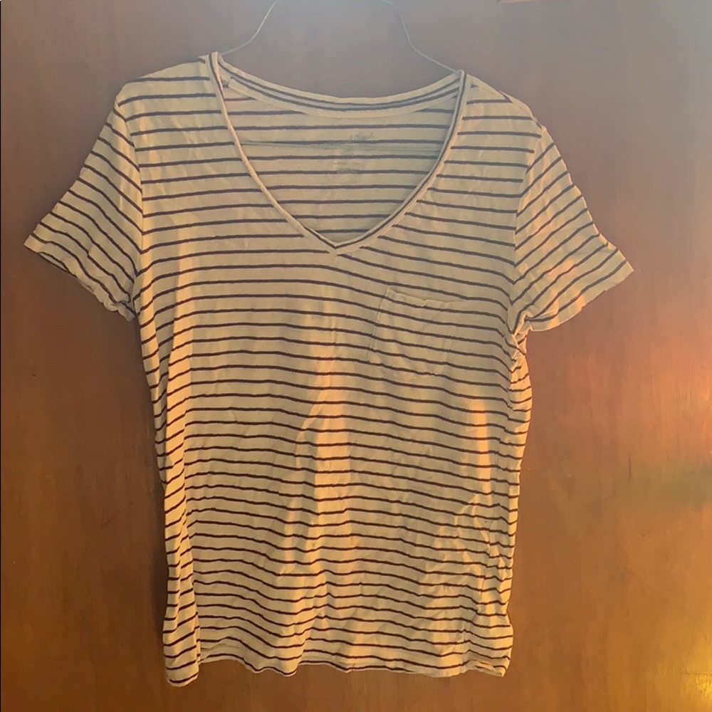 white and Red Tee shirt